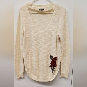 💥4/$15 Elegant V-Neck Sweater with Rose Embroidery Medium can fit Large